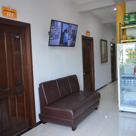 Hotel La Rotonda Caucasia Exterior photo